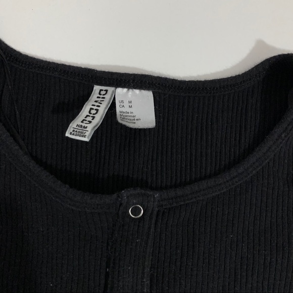 black h&m plain longsleeve - Picture 2 of 2
